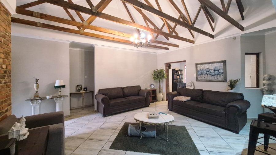 3 Bedroom Property for Sale in Mooivallei Park North West